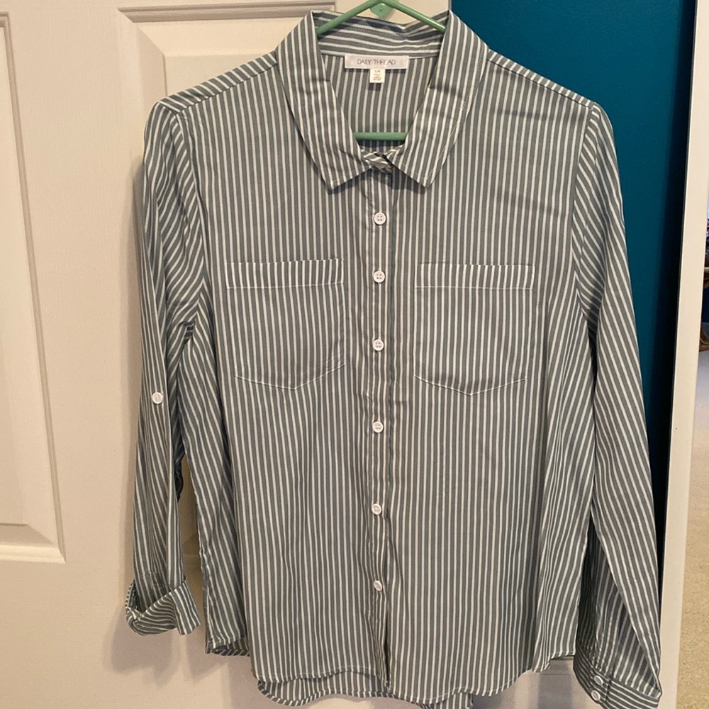 Daily Thread new green & white vertical striped, button down blouse size large.